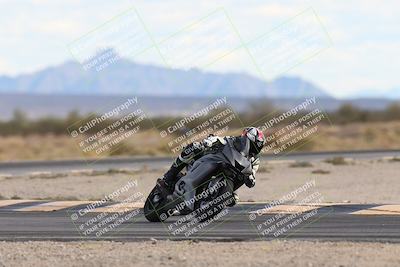 media/Nov-16-2025-Race Pace (Sun) [[8c5fa54630]]/Non Verified Riders (1st 20 Minutes)/5-Turn 15 (110pm)/